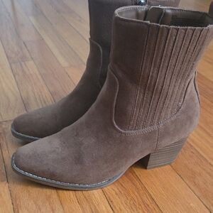 Brown Ankle Western Booties
